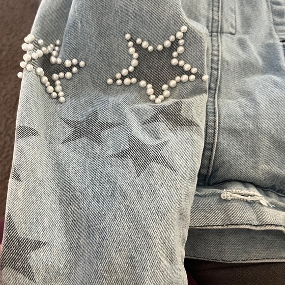 B 18    Pearl Denim Jacket - Picture 7 of 8